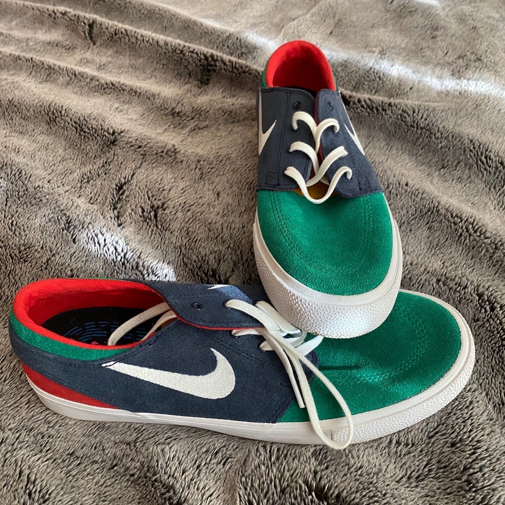 Nike SB Zoom Air Max Janoski Men’s Size 9.5